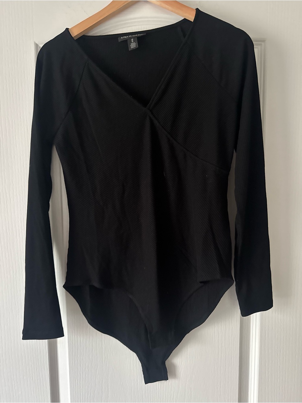 A Pea in the Pod Maternity Long Sleeve Black Bodysuit- Medium